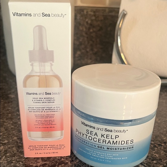 Vitamins and Sea beauty Other - Sea Kelp Phytoceramides Hydration Gel Moisturizer  & Vitamin C Complex